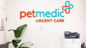 petmedic interior sign